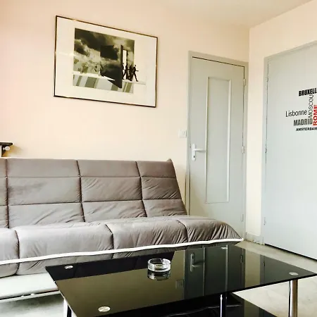 Apartment Deux Pieces Derniere Etage Avec Terrasse Antibes