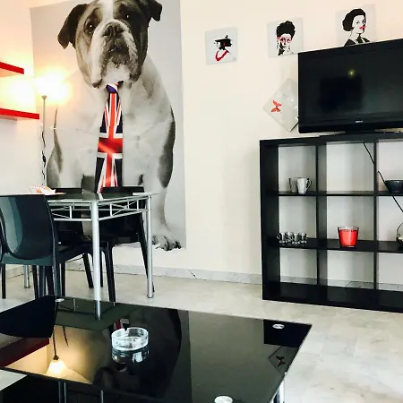 Deux Pieces Derniere Etage Avec Terrasse Apartment